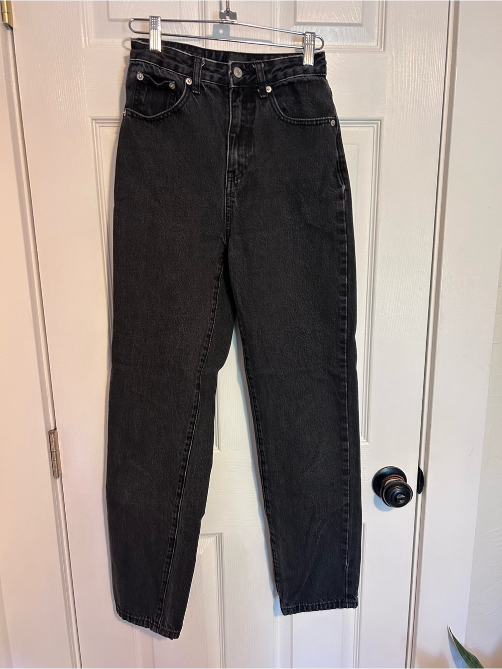 White Fox Boutique Black Straight Leg Jeans